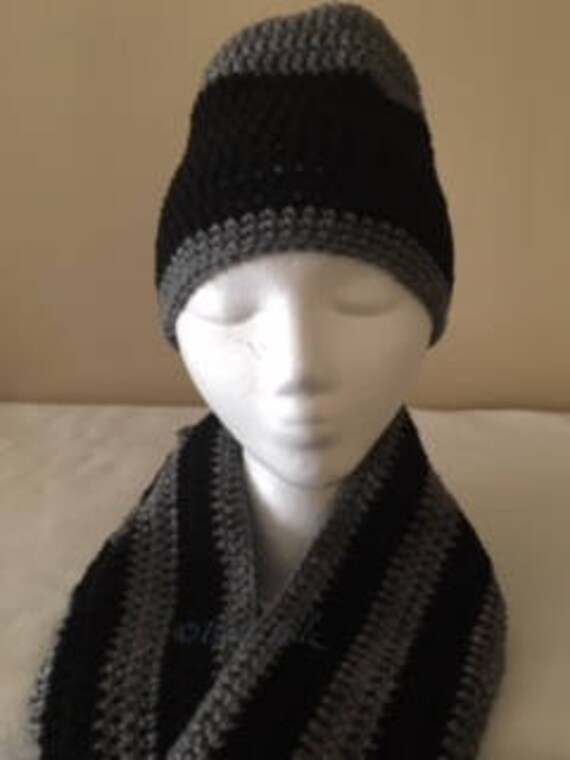 View Men Hat And Scarf Set