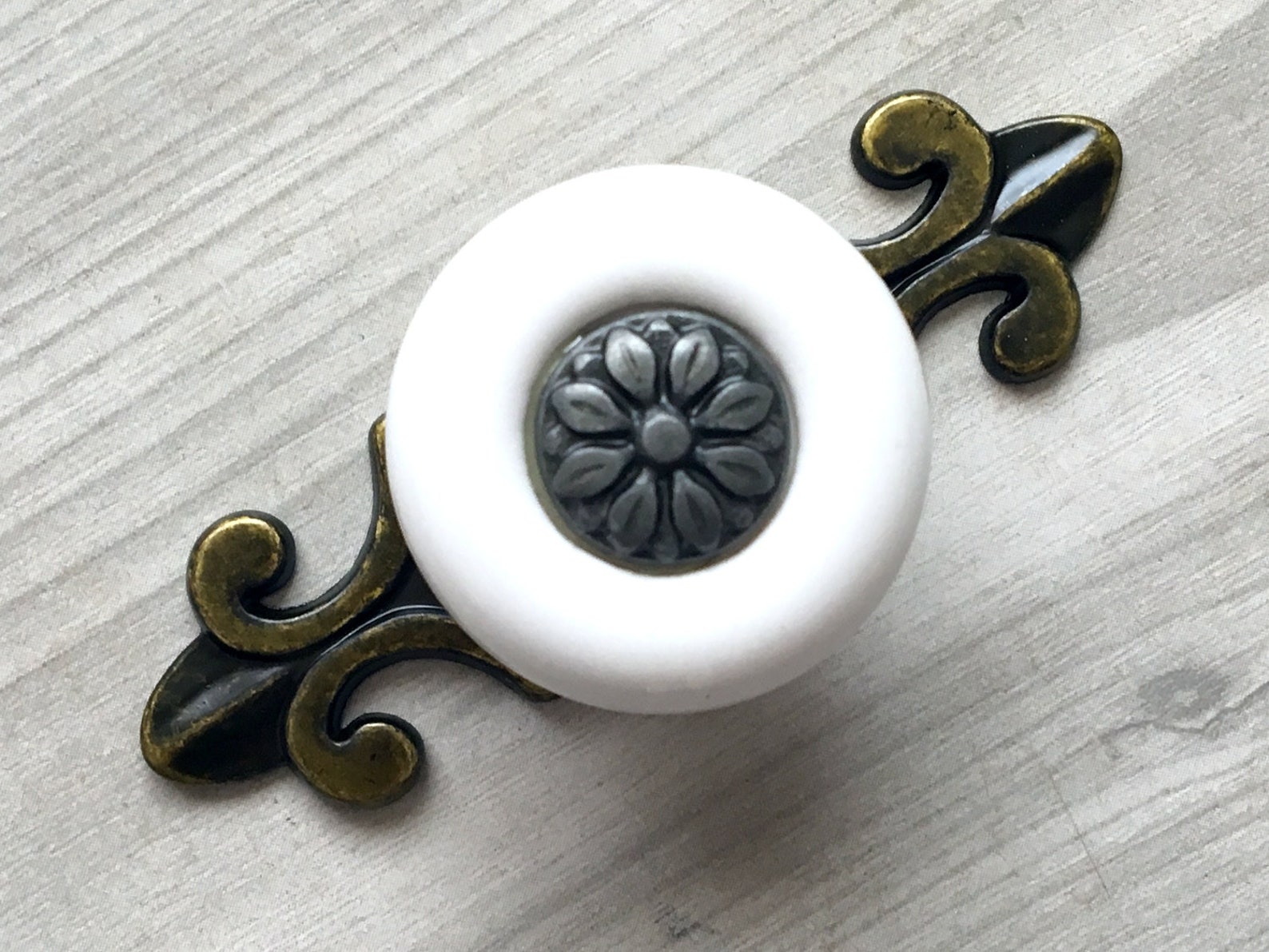 Dresser Knobs / Drawer Knob Pulls Handles / Black White Retro Etsy