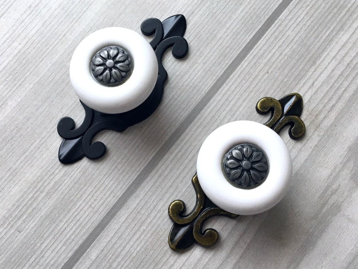 Dresser Knobs / Drawer Knob Pulls Handles / Black White Retro Etsy