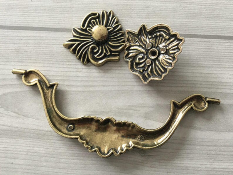 5.75 Vintage Style Drop Handle Bail Drawer Pulls Dresser Knobs Pull Handle Antique Bronze Cabinet Handle 5 34 Lynns Hardware 146 mm