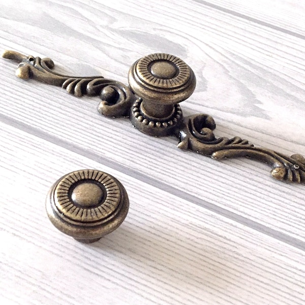 Rustic Dresser Drawer Knobs Pulls Backplate Antique Bronze French Cabinet Pull Knob Ornate Cottage Chic Back Plate Plates Lynns Hardware 125