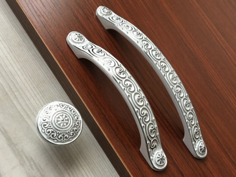 3 75 5 Shabby Chic Dresser Knob Drawer Pulls Knobs Handles Cabinet White Silver Kitchen Cupboard Handle Pull Bathroom 96 128 Mm