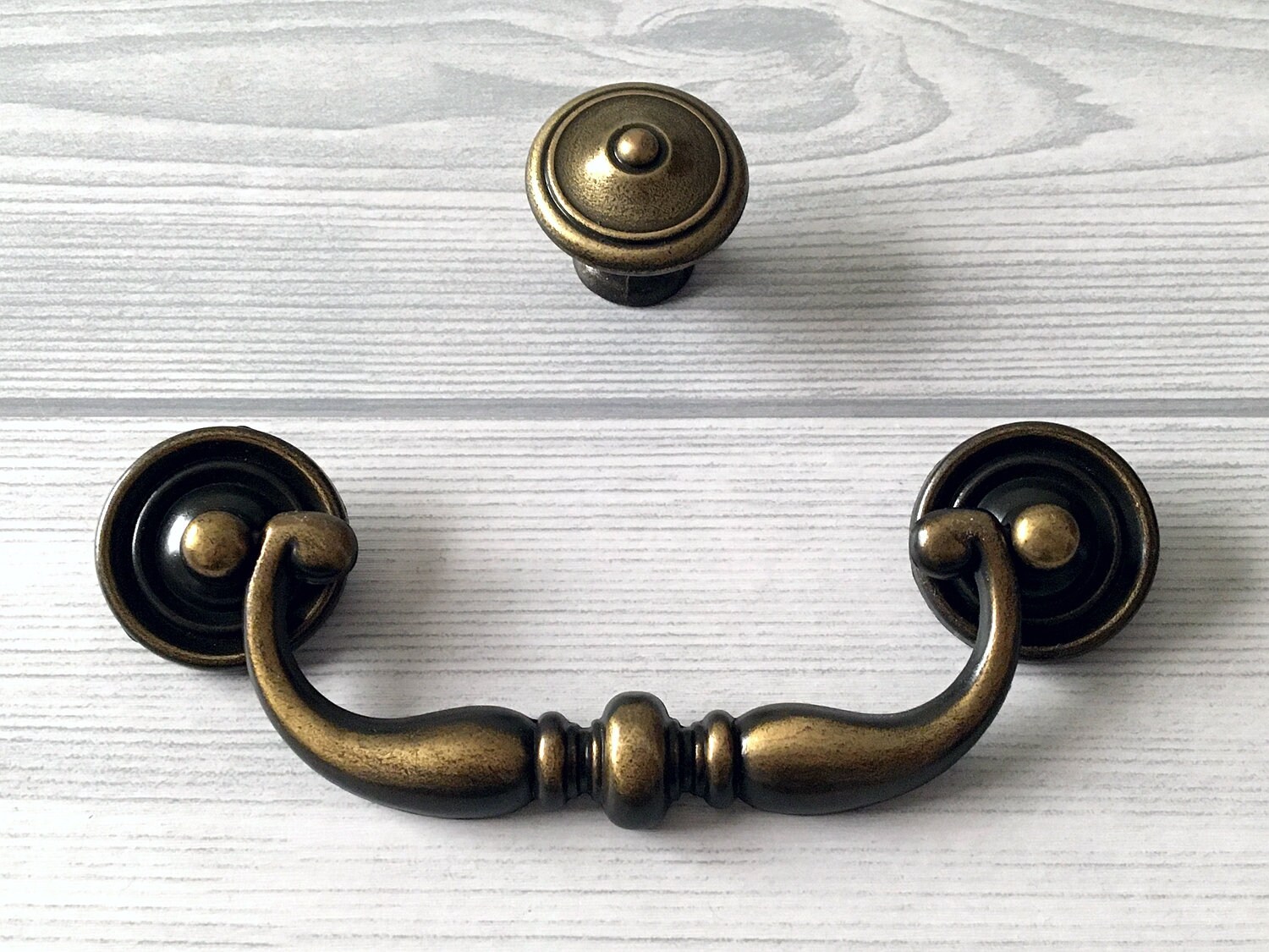 Mcm brass drawer pulls