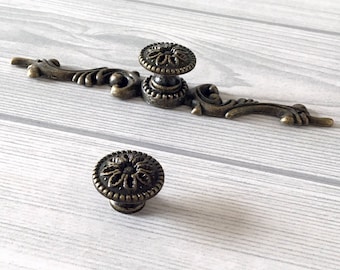 Rustic Dresser Drawer Knobs Pulls Backplate Antique Bronze French Cabinet Pull Knob Ornate Cottage Chic Back Plate Plates Lynns Hardware 125