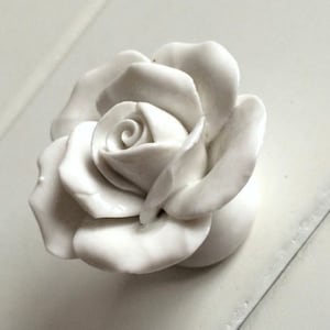 White Flower Drawer Knobs / Rose Dresser Knobs Pulls Handles / Unique Cabinet Knobs Pull Handle Ceramic Decorative Knobs Furniture Hardware