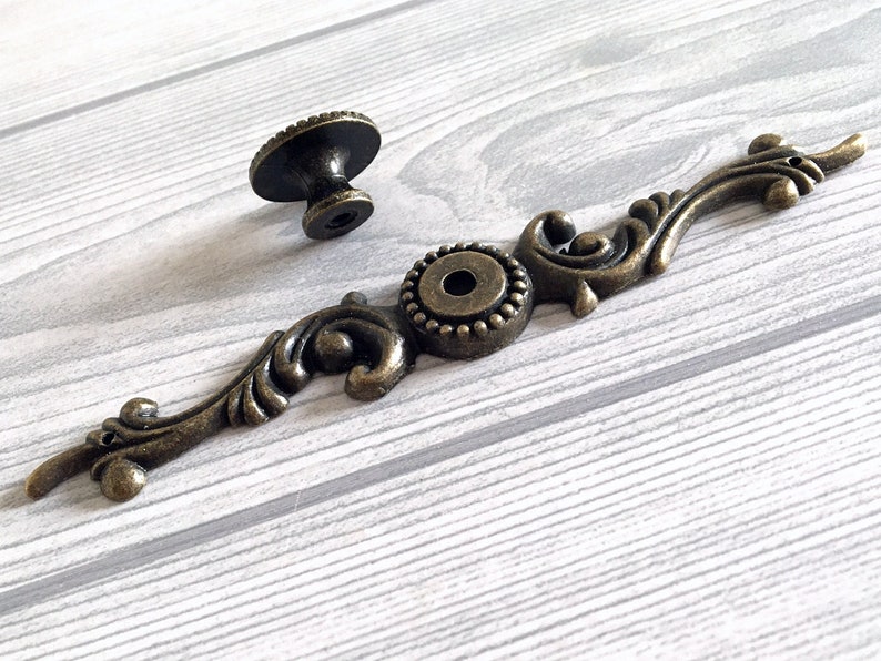 Rustic Dresser Drawer Knobs Pulls Backplate Antique Bronze Etsy