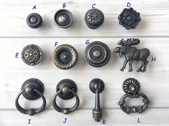 dresser pulls and knobs