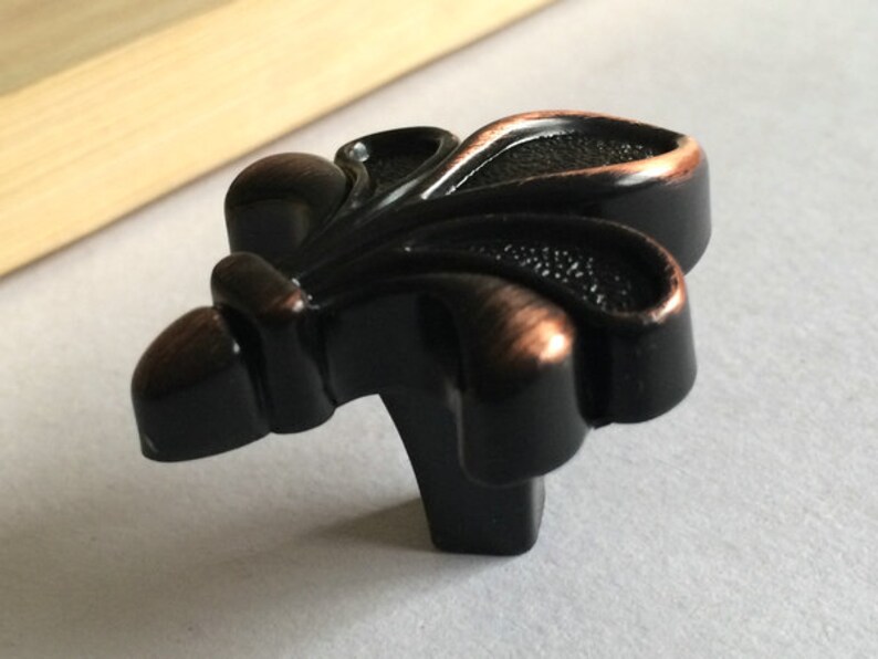 fleur de lis cabinet knobs and pulls