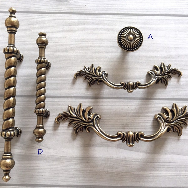 2-3/8" 3“ 3.75" Drawer Pull Handles Cabinet Pulls Handle Antique Bronze Dresser Knobs Pulls French Provincial Lynns Hardware 60 76 96 mm