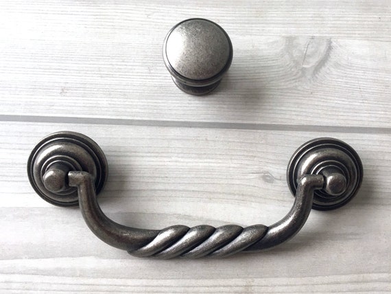 Silver Metal Star Rustic Kitchen Handle Round Pull Knob Pewter Drawer Hardware Silver Metal Star Rustic Kitchen Handle Round Pull Knob Pewter Drawer Hardware