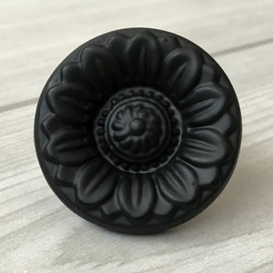 Black Knob Flower Provincial Drawer Knobs Pull Handles Kitchen Cabinet Door Knobs Pulls Handles / Dresser Pull Handles Cupboard Knob Rustic