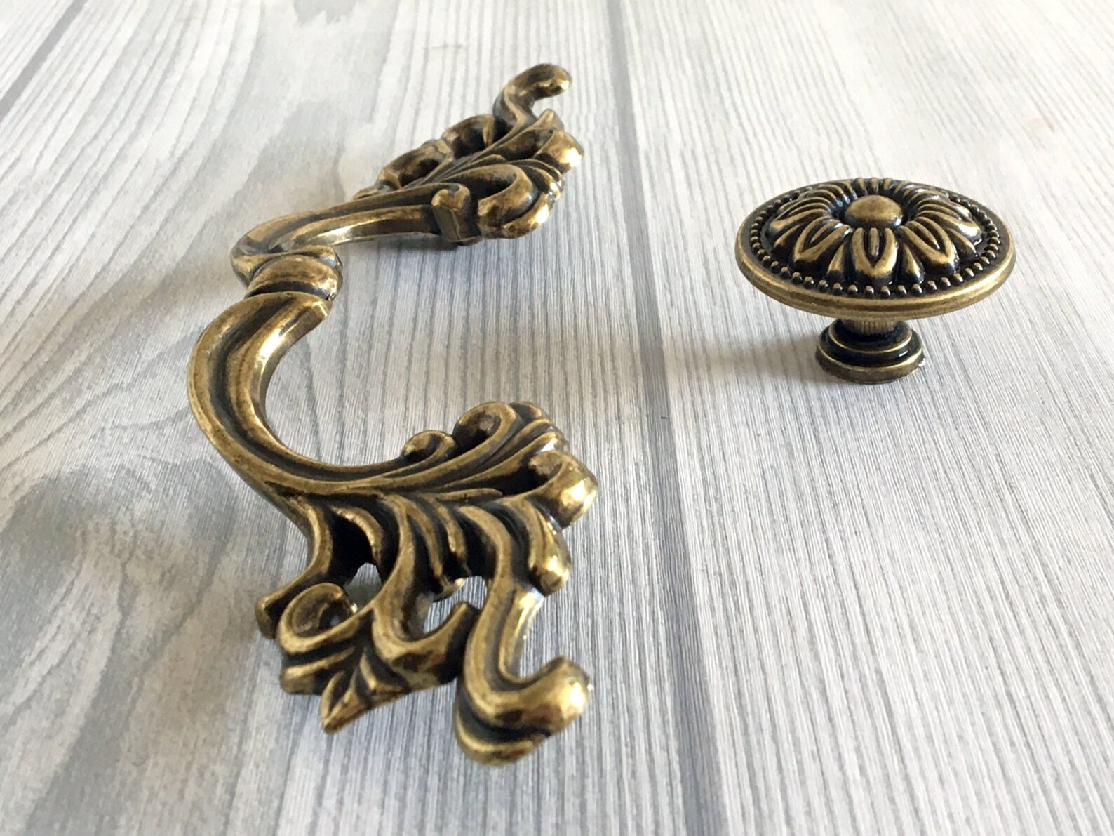 3.3 Leaf Dresser Pull Drawer Pulls Handles / Kitchen Etsy