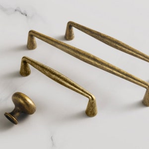 3" 3.75" 5" 6.25" 7.5“ 12.5" Cabinet Pulls Handle Drawer Pull Handles Antique Bronze Dresser Pull Lynn Hardware 76 96 128 160 192 320 mm