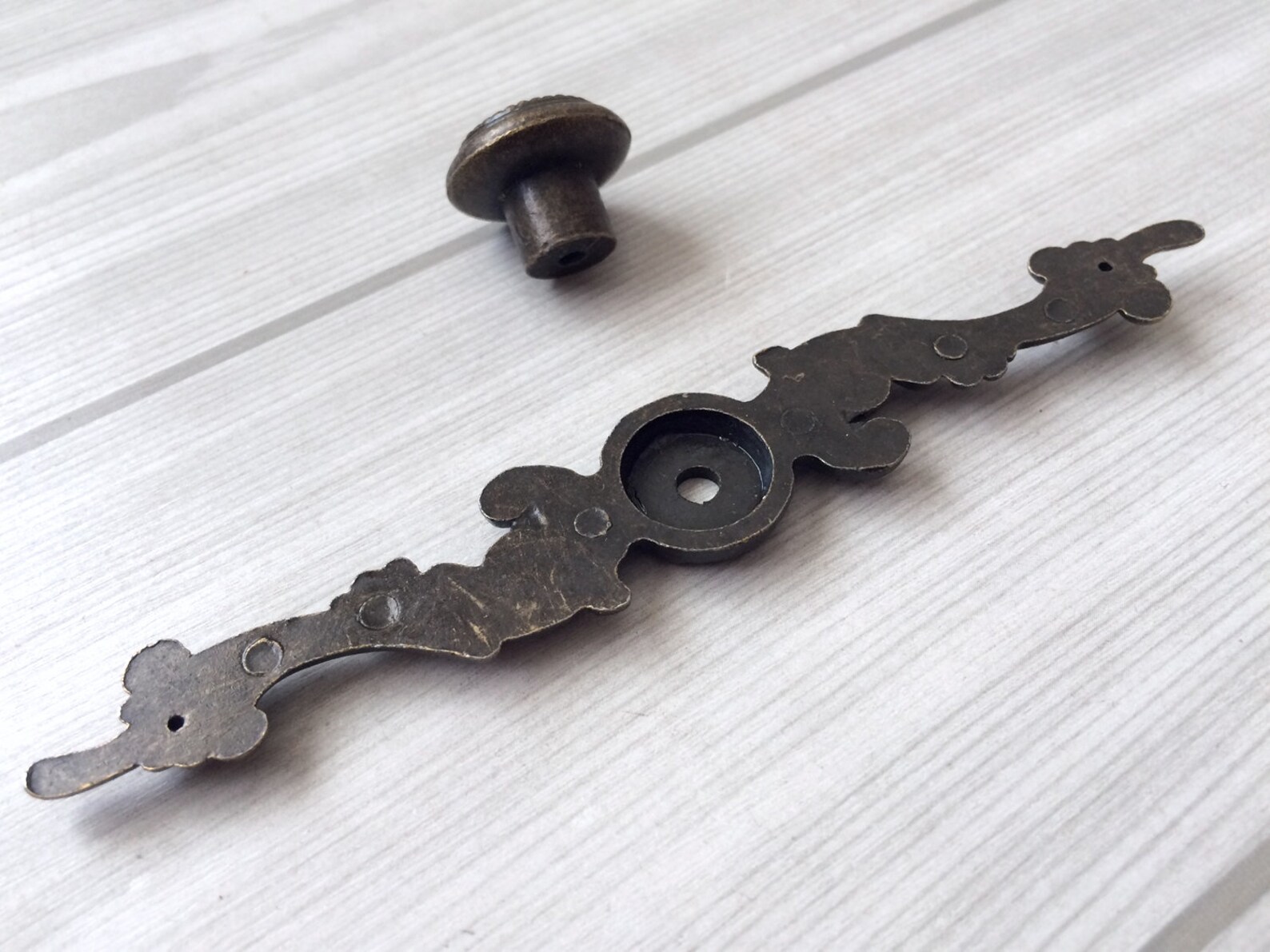 Rustic Dresser Drawer Knobs Pulls Backplate Antique Bronze Etsy