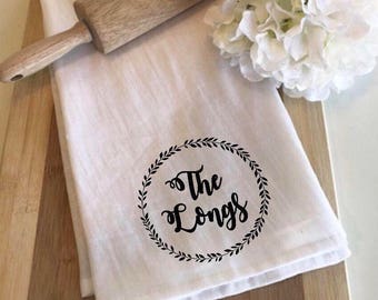 Personalized kitchen towel. Dish towel. Kitchen towel. Personalized dish towel. Monogram kitchen towel. Hostess gift. Wedding gift.