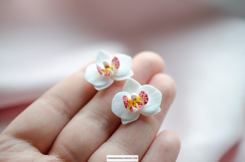 White orchid stud earrings Flower studs Phalaenopsis white Etsy