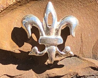 Classic Fleur Di Lis Pin or Brooch Sterling Silver