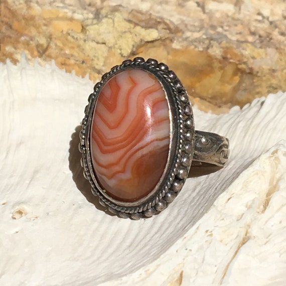 Beautiful Banded Agate and Sterling Silver Ring - image 2