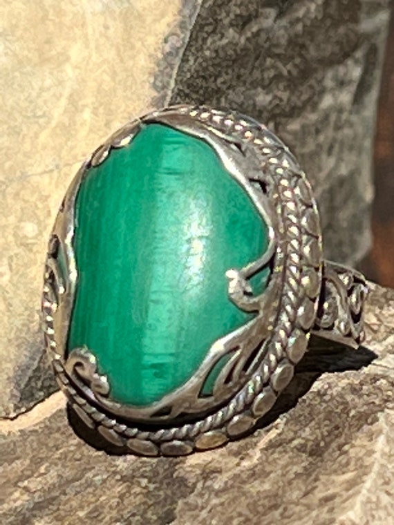 Gorgeous Vintage Malachite Ring