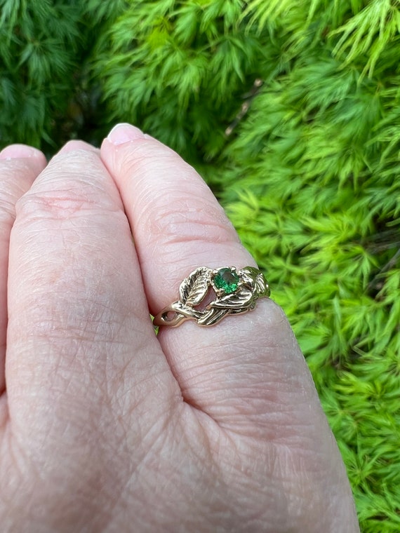 Vintage Emerald Ring set in 14K Gold