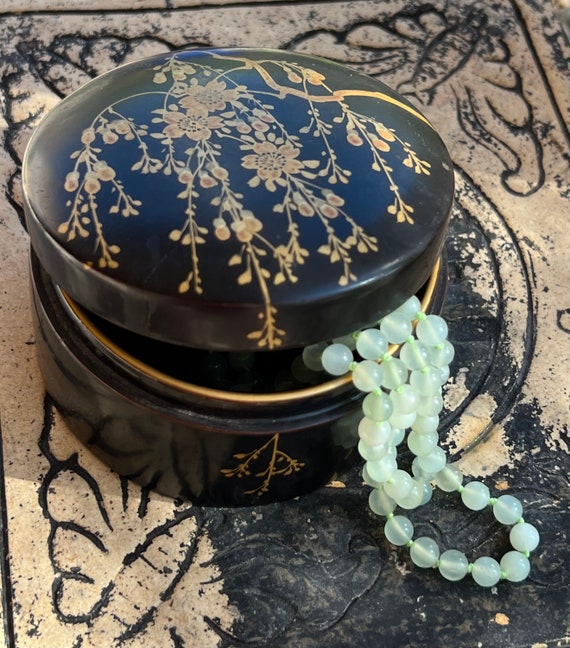 Luminous  “New Jade” Serpentine Bead Necklace tha… - image 10