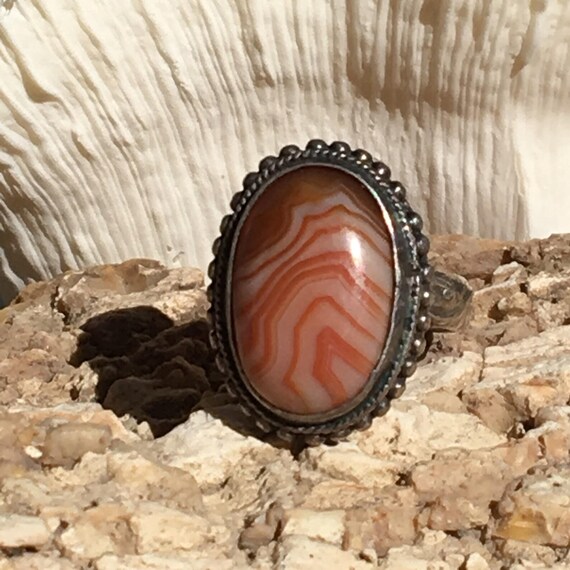 Beautiful Banded Agate and Sterling Silver Ring - image 3