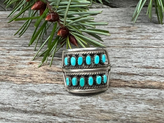 Vintage Zuni Needlepoint Turquoise Double Row Ring - image 2