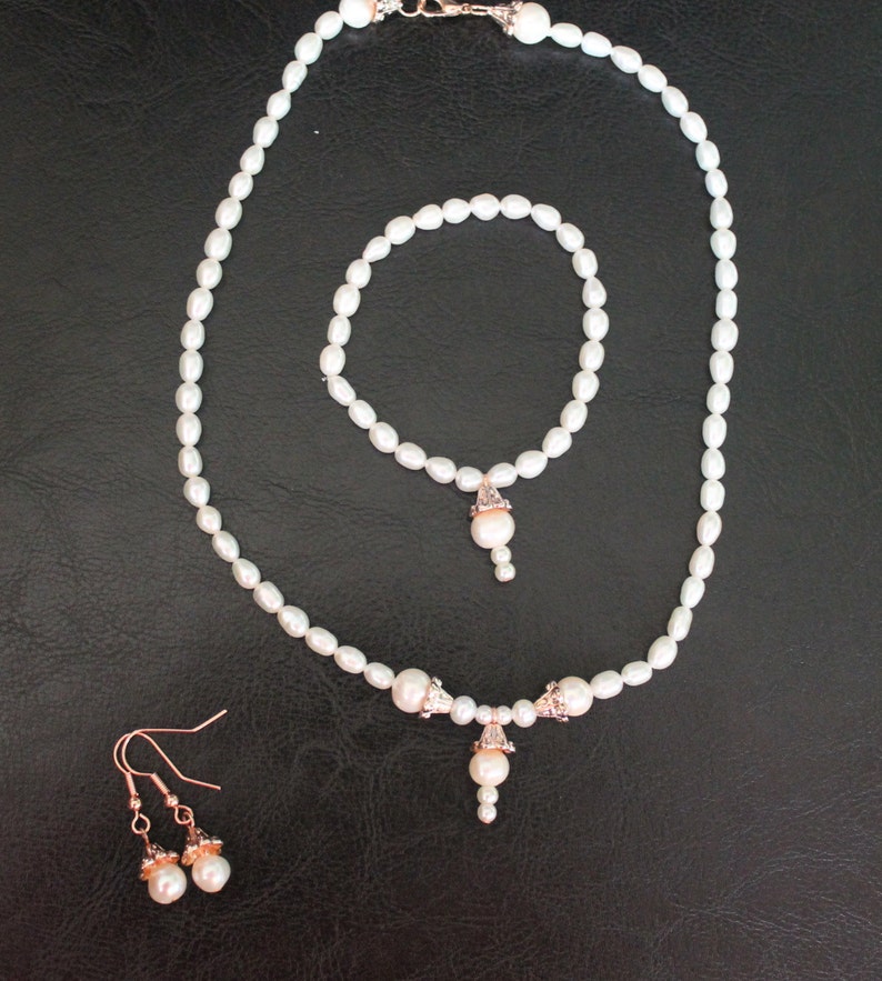 Pearl and Rose Gold Wedding Set image 4