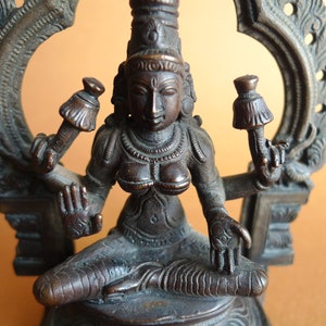 Lakshmi Bronze Statue | South India Lost Wax Bronze | Hindu Goddess Murti