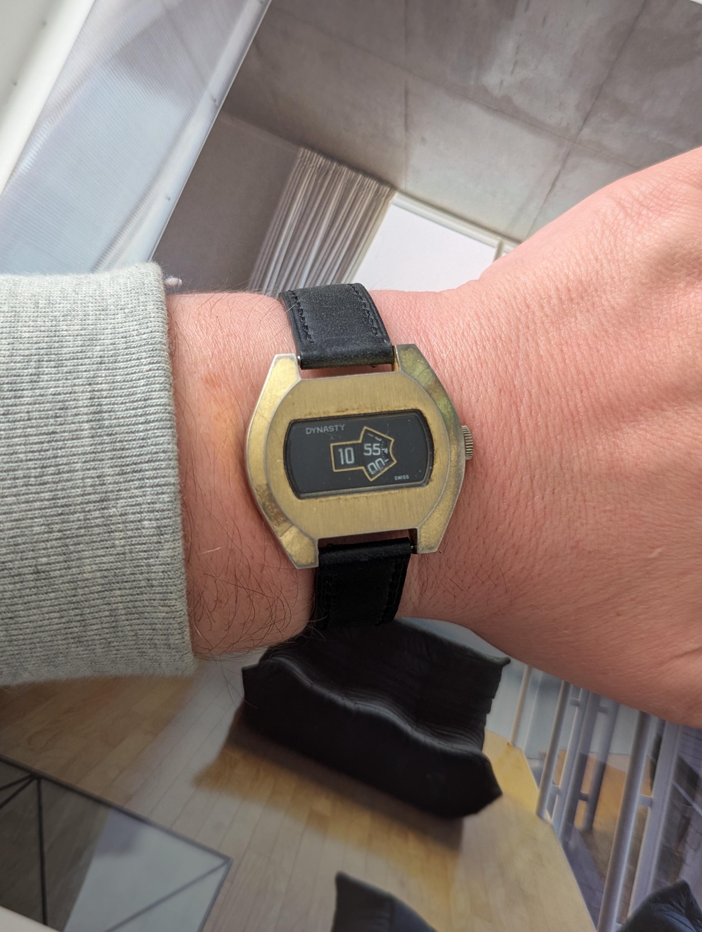 Jump hour watch - Etsy 日本