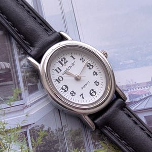 Vintage WATCH-IT Silver Tone Oval Quartz Watch With New  display picture 3