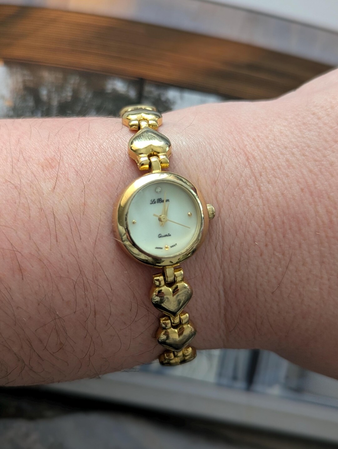 Gold Vintage‎ Le Baron Watch Mother Of Pearl Chunky Goldtone Stretch band Vintage Le Baron Watch Mother Of Pearl Chunky Goldtone  main image 4
