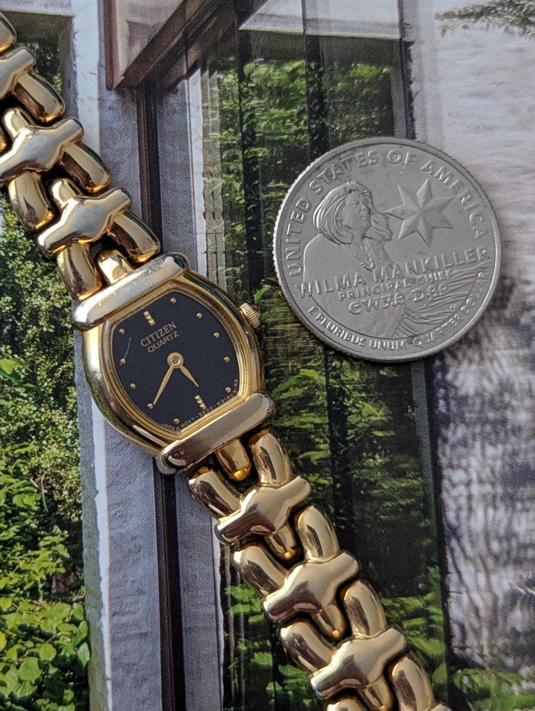 Vtg Womens Citizen Quartz Gold Tone 17mm Black Dial  - Vintage NWT - 6.5” Citizen Quartz Dainty Womens Watch 17mm Gold Tone Rectangle  main image 2
