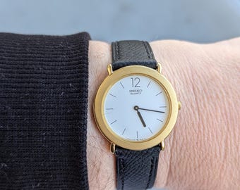 Vintage SEIKO Half Moon Wrist Watch Gold Tone Japan Quartz