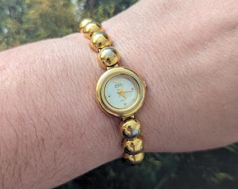 Vintage Anne Klein 753 Bezel Goldtone Mother of Pearl Swiss 