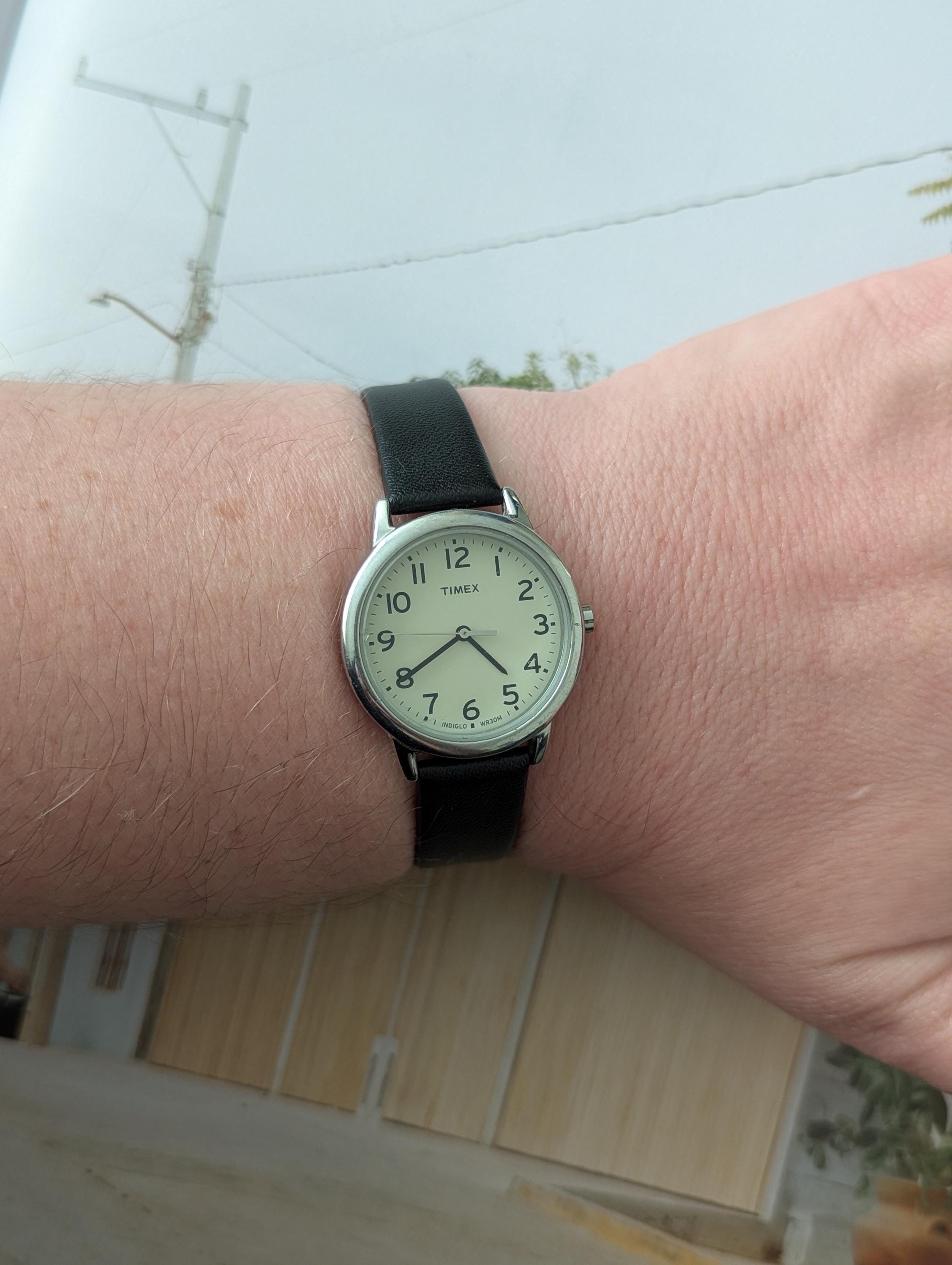 Vintage*** Timex Classic Silver Dial with Black Leather Strap Vintage Timex Watch Womens Silver Tone Stainless Steel  main image 4
