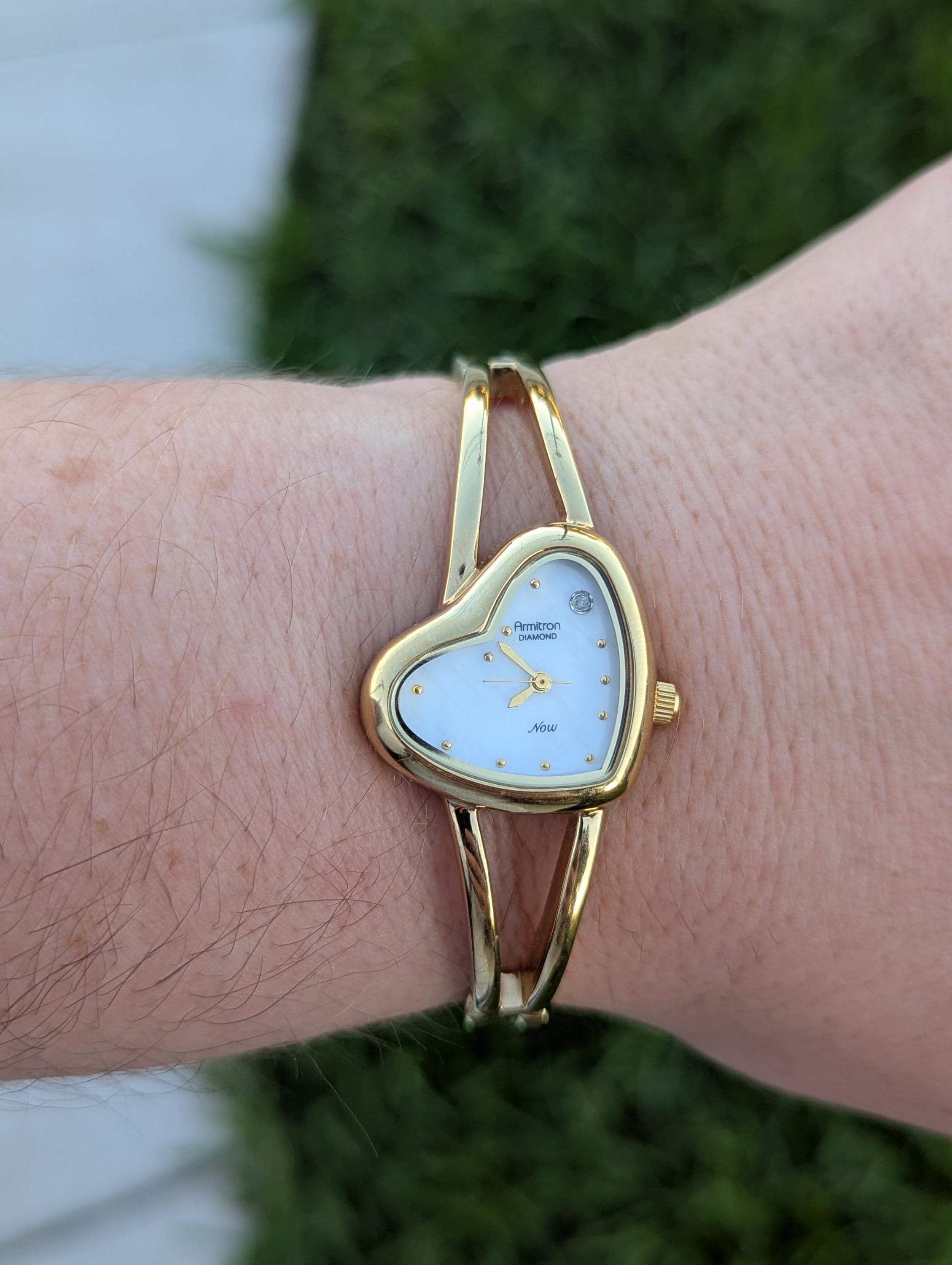 Vintage ARMITRON Gold Tone Heart Shaped Quartz Watch Cuff  display picture 1