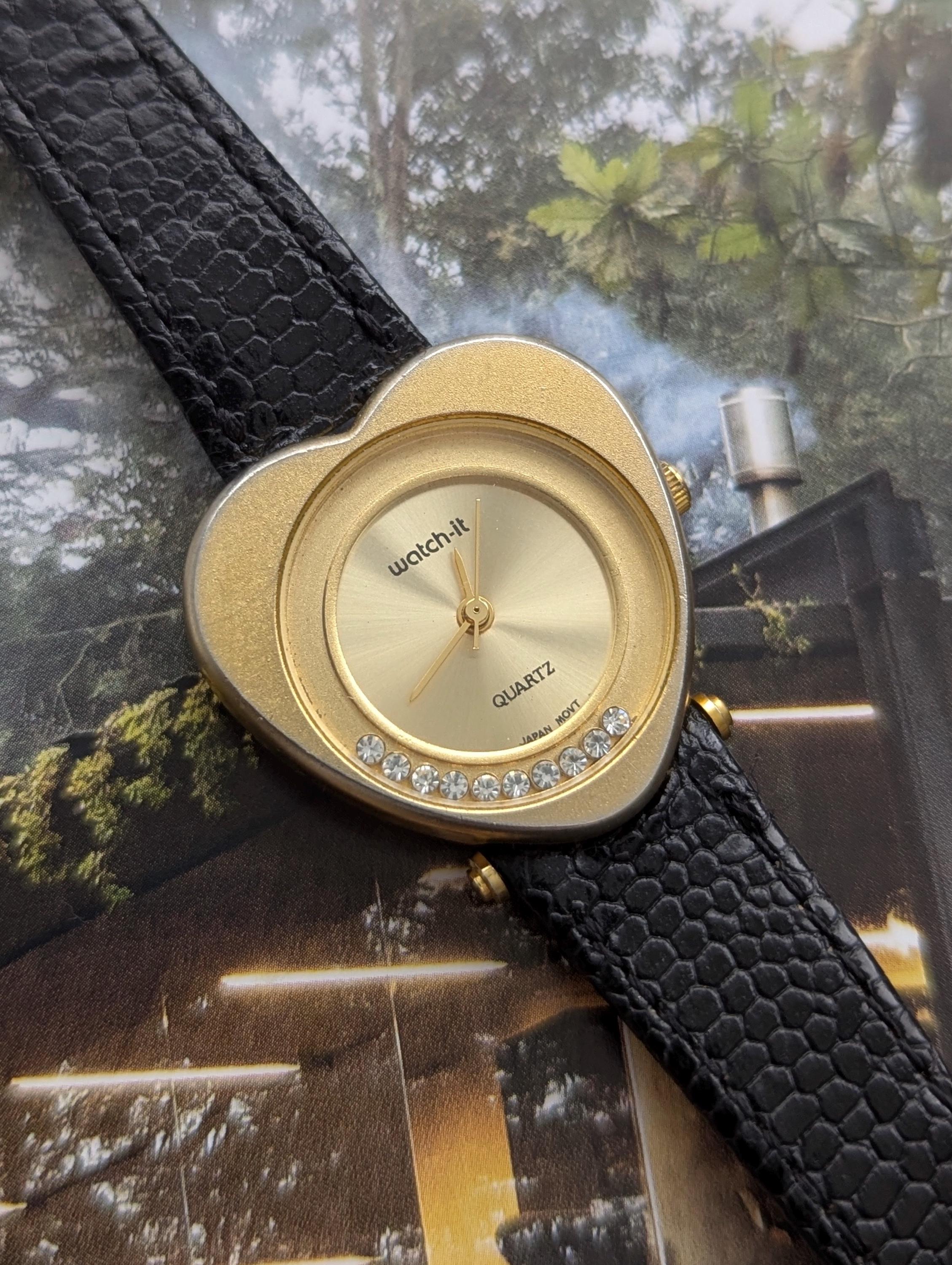 Vintage WATCH-IT Gold Tone Heart Watch: Black Leather Band  display picture 2