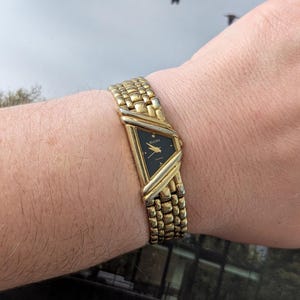 Vintage SEIKO Gold Tone Digital Quartz Watch With Original  display picture 2