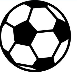 Puede incluir: Un balón de fútbol blanco y negro con un diseño clásico. El balón es redondo y tiene una superficie texturizada.