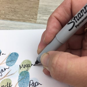 Añadir a su pedido: Sharpies ultra fino punto para firmas, MeganHStudio imagen 3