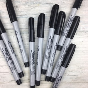 Añadir a su pedido: Sharpies ultra fino punto para firmas, MeganHStudio imagen 2