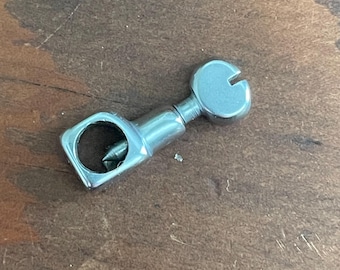 Vintage Kenmore Sewing Machine 158.17200 Part - Needle Clamp