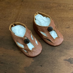 Vintage Leather Doll Shoes: 1930s Miniature Sandals. 2 inches.