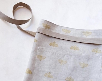 Reversible Linen Midi Apron with Pockets / Hand-Stamped bee pattern / Ticking pattern / Natural & White Color