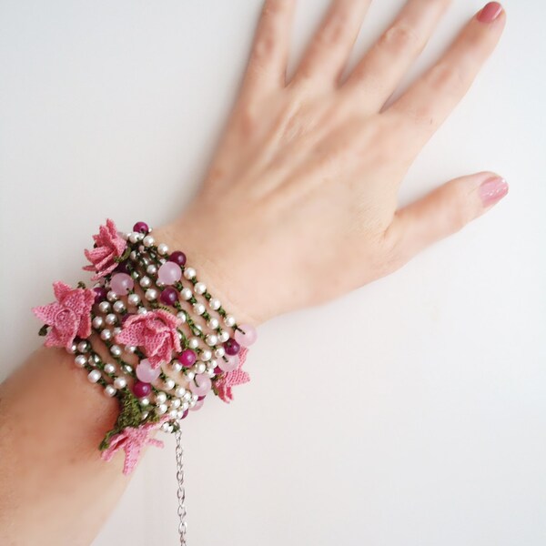 Pink floral lariat bracelet necklace hair accessory, lace flower bracelet, oya braceşet, pink brcelet, pink quartz bracelet dark pink agathe