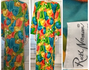 Ruth Norman New York Loungewear, size M, Bold vibrant floral robe, 1980’s housecoat, Ladies robes, nightwear, Loungewear, Gift for her