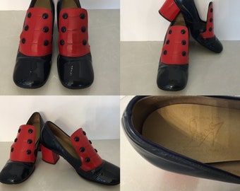1960’s Pagano colorblock shoes, patent leather 60’s MOD shoes, Carnaby Street, Twiggy era shoes, red and blue patent leather tongue shoes