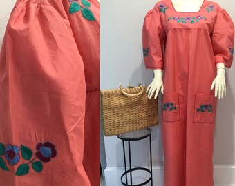 60’s Muu Muu, Vintage Hawaiian dress, Beachwear, Island attire, Midcentury Hawaiian clothes, tropical dress, Hukilau, Luau