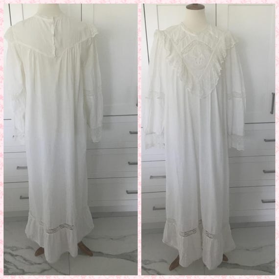 Victorian nightgown Gem
